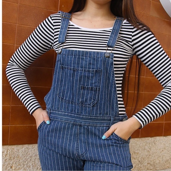 Women's Vintage Y2K Pinstripe Denim Bib Overalls Dungaree Conductor Size M/L - Picture 3 of 15